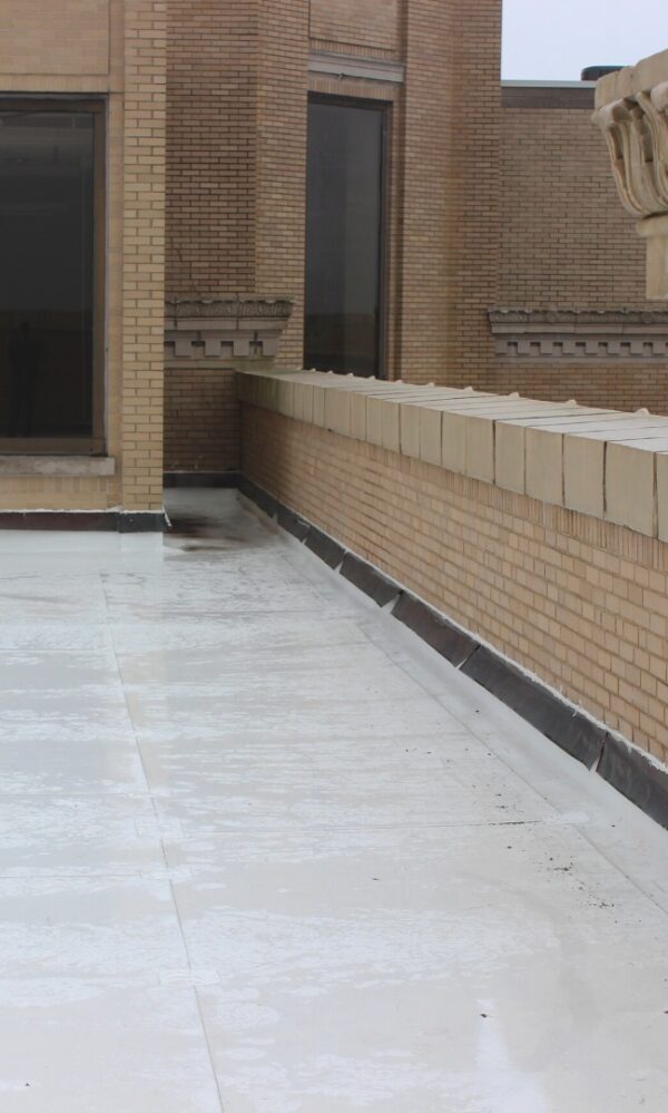 roof repair vs replacement